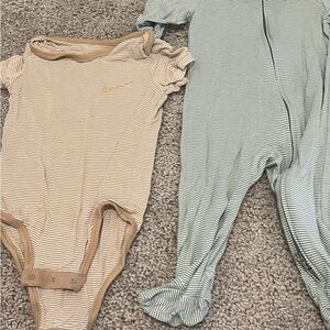 Nike Kids Bodysuit Set - Tan and Gray Stripes
